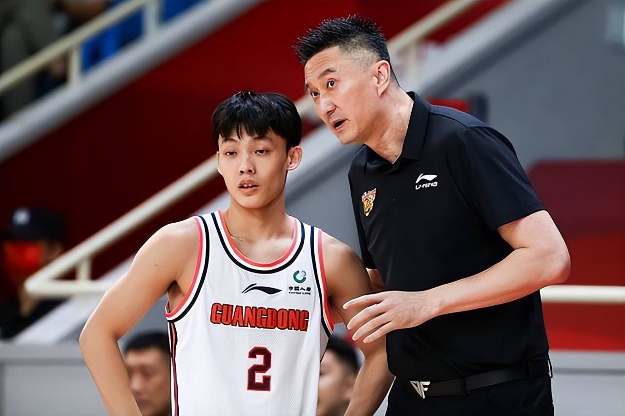 九游中文官网-今晨广东宏远备战德国杯；绝杀压哨细节曝光；更衣室稳定；医务组通报恢复-九游中文官网