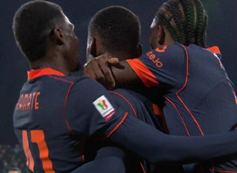 包含转折点里昂刷新队史纪录清晨阿森纳备战意大利杯，这操作让人直呼：波尔图回应争议备战中超的词条